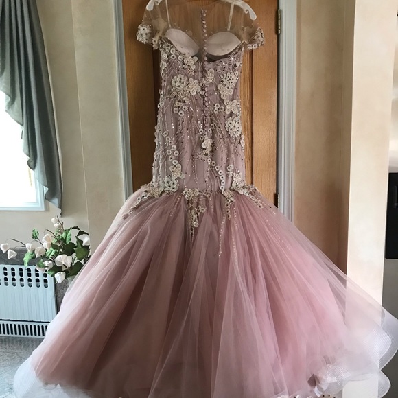 Meet your Posher, Lena - Picture 3 of 4